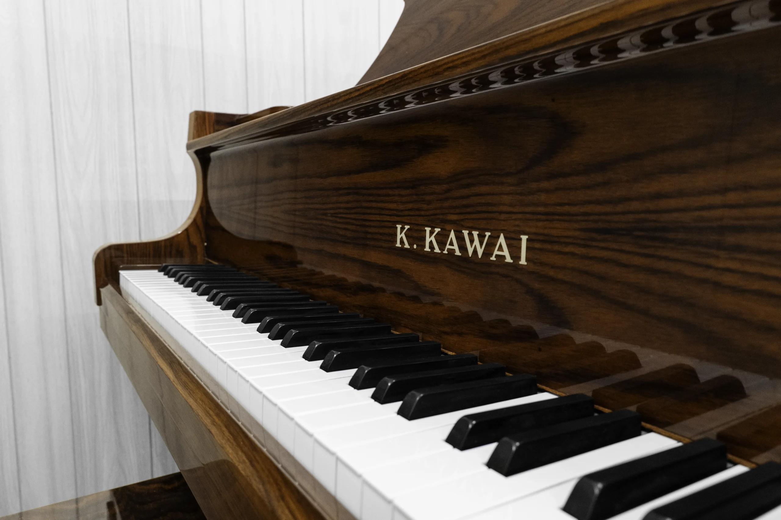 Kawai KG-2D baby grand piano finished in high-polish rosewood